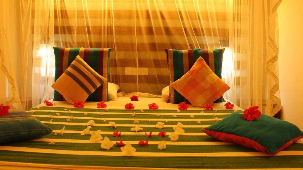 Primrose Guest House Unawatuna Bagian luar foto