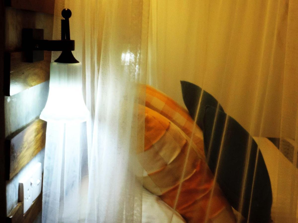 Primrose Guest House Unawatuna Bagian luar foto