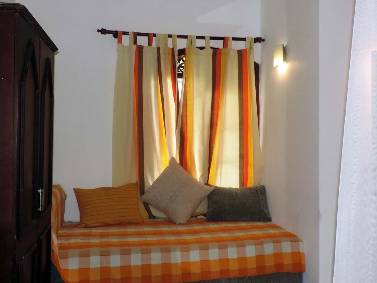 Primrose Guest House Unawatuna Bagian luar foto