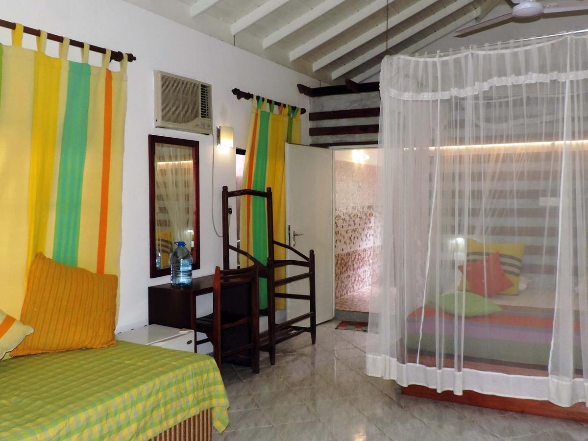 Primrose Guest House Unawatuna Bagian luar foto