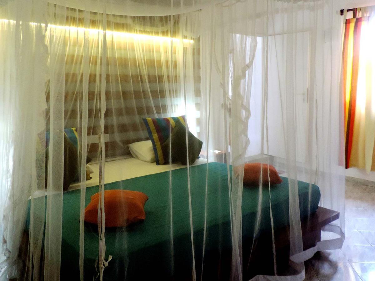 Primrose Guest House Unawatuna Bagian luar foto