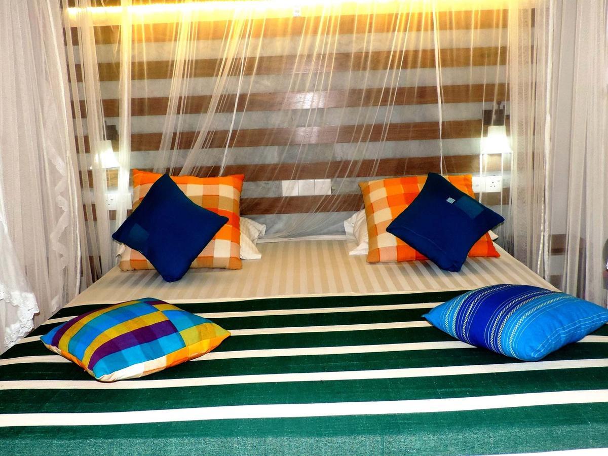 Primrose Guest House Unawatuna Bagian luar foto