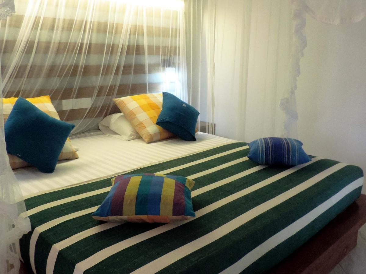 Primrose Guest House Unawatuna Bagian luar foto