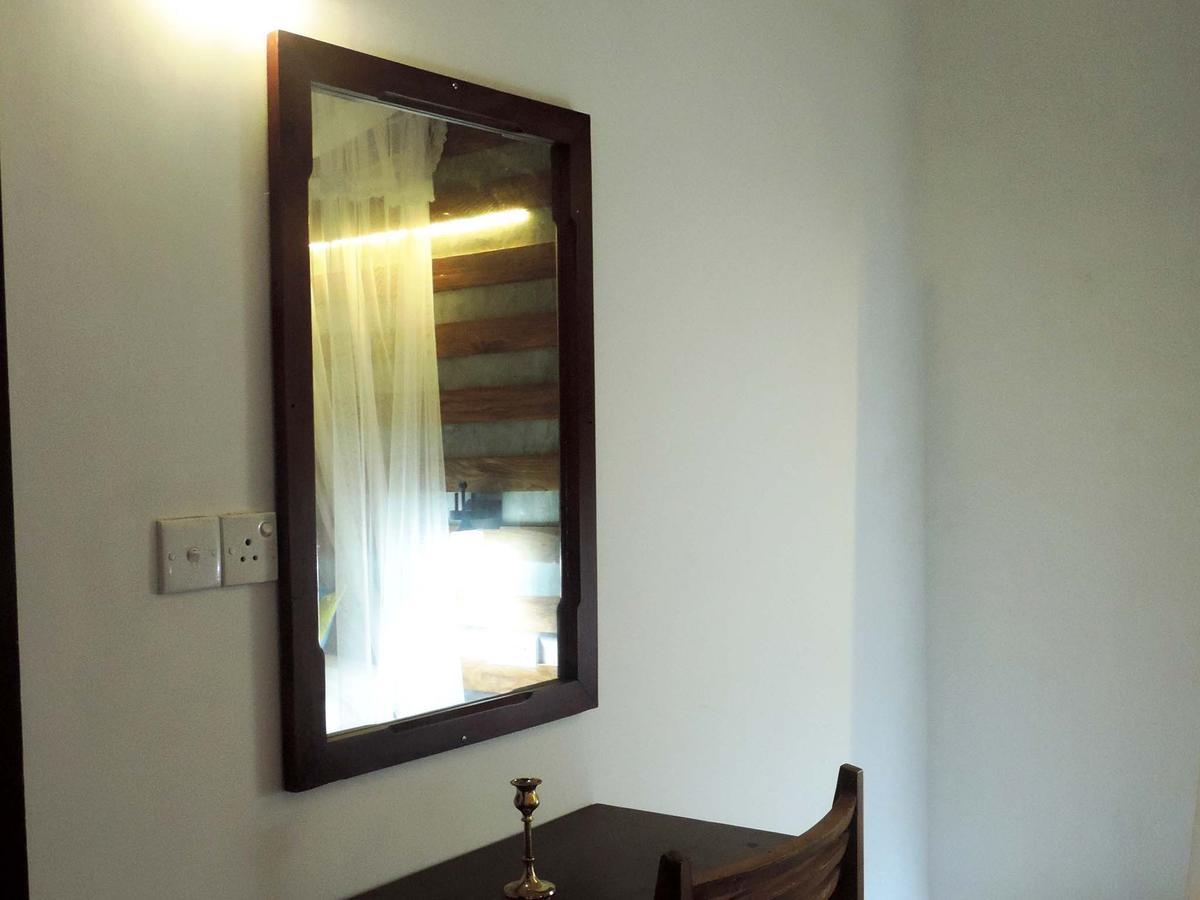 Primrose Guest House Unawatuna Bagian luar foto