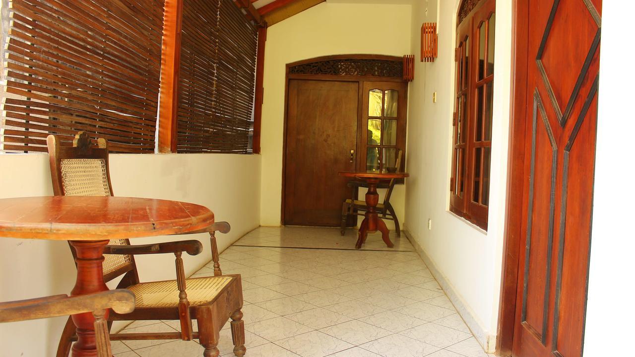 Primrose Guest House Unawatuna Bagian luar foto