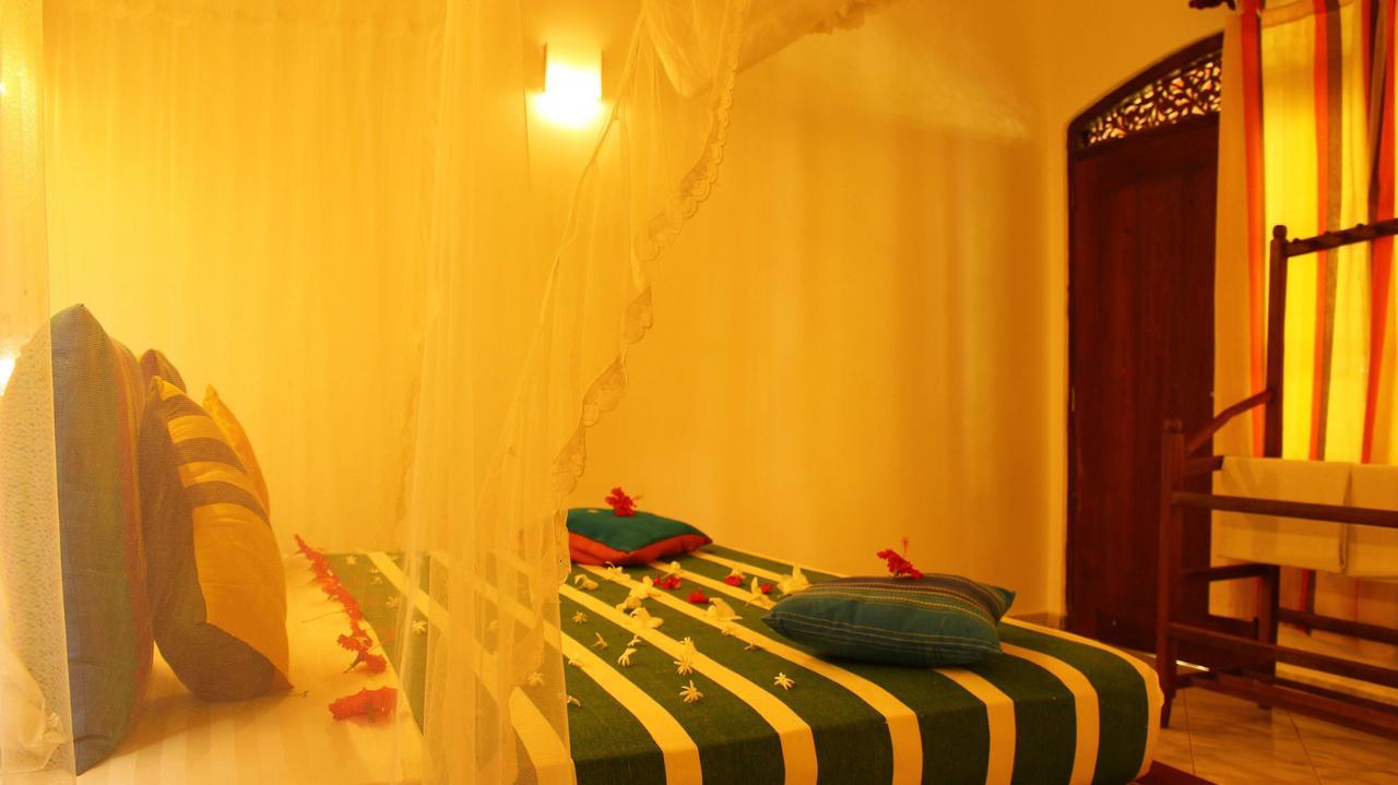 Primrose Guest House Unawatuna Bagian luar foto