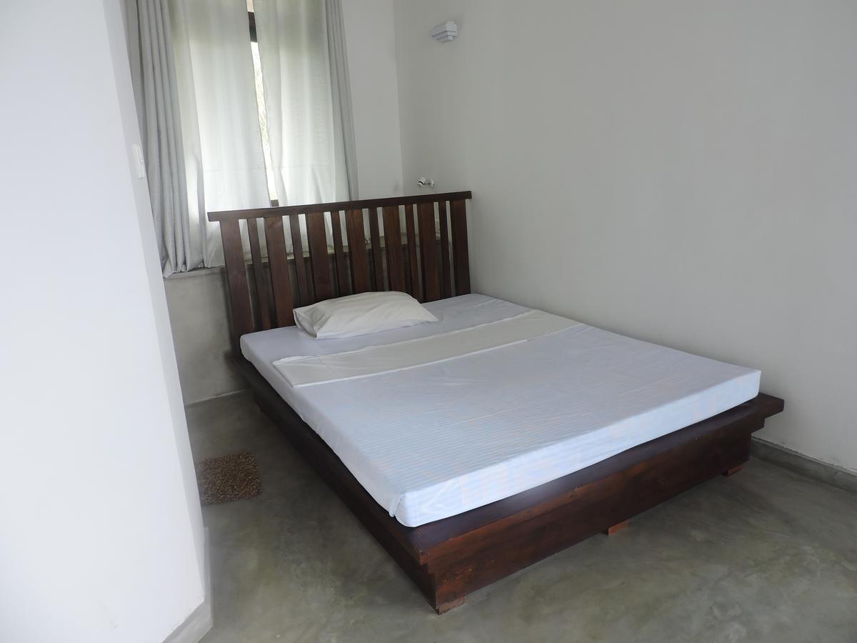 Primrose Guest House Unawatuna Bagian luar foto