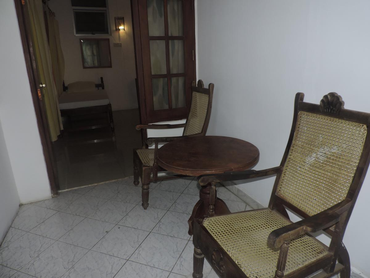 Primrose Guest House Unawatuna Bagian luar foto