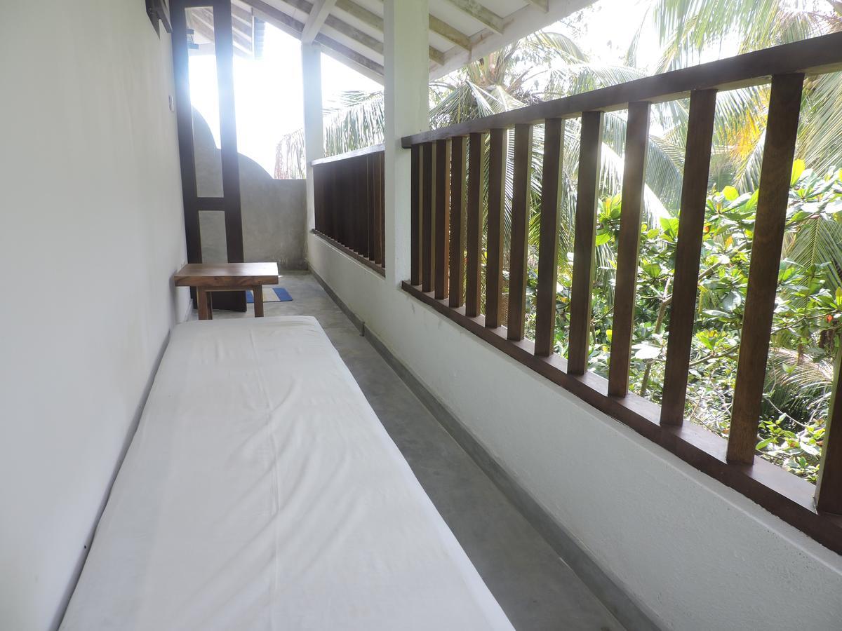 Primrose Guest House Unawatuna Bagian luar foto